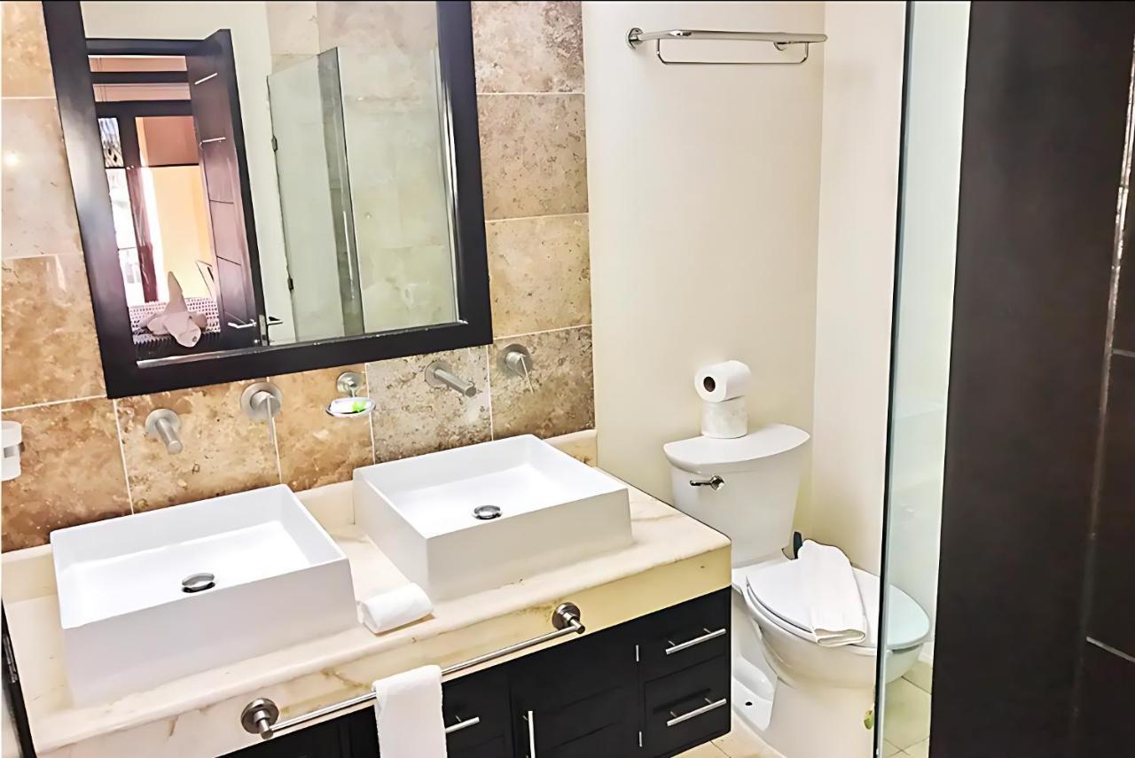 Faro 201 Beachfront Apartment With Ocean View, Close To 5Th Av Playa del Carmen Esterno foto